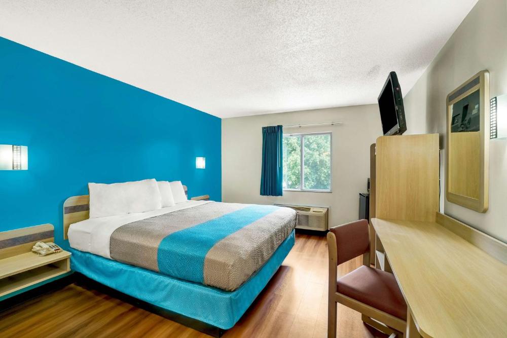 King Room - Disability Access interior